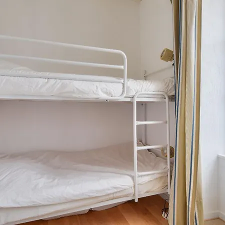 Nyaraló - 200m Marche - 8 Adultes - 4 Enfants *