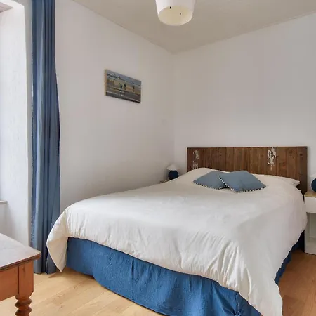 - 200m Marche - 8 Adultes - 4 Enfants Holiday home *